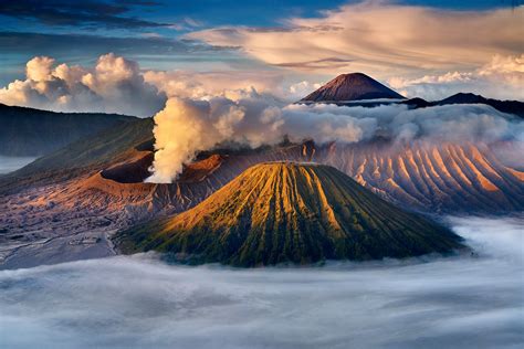 indonesia bromo volcano